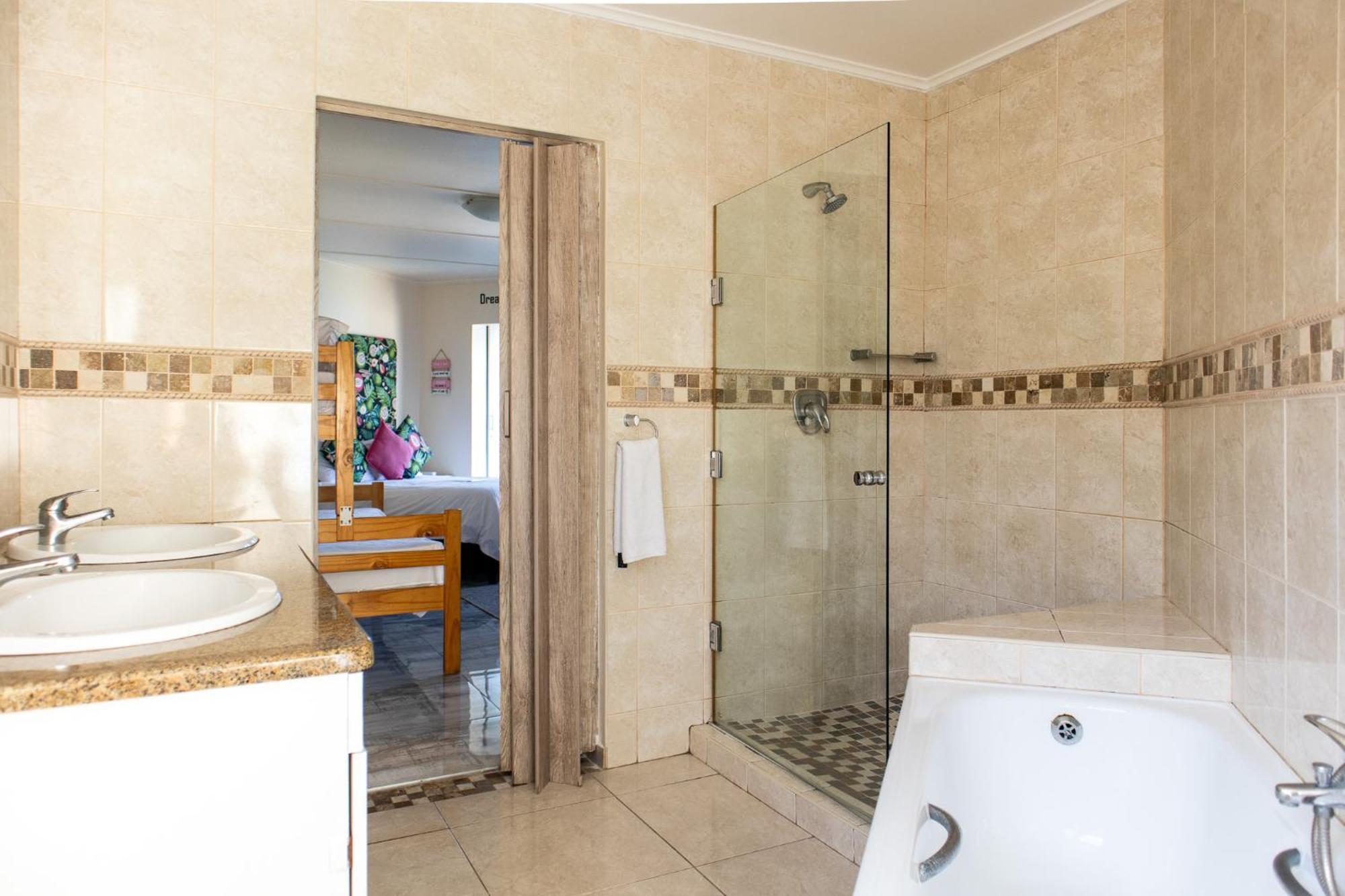 305 Guest House Amanzimtoti Eksteriør bilde